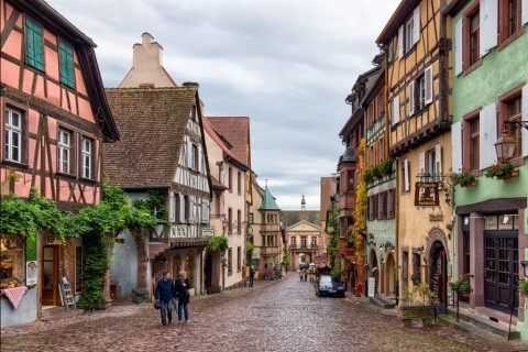 БОЖОЛЕ, ПРОВАНС, ЛАЗУРНЫЙ БЕРЕГ